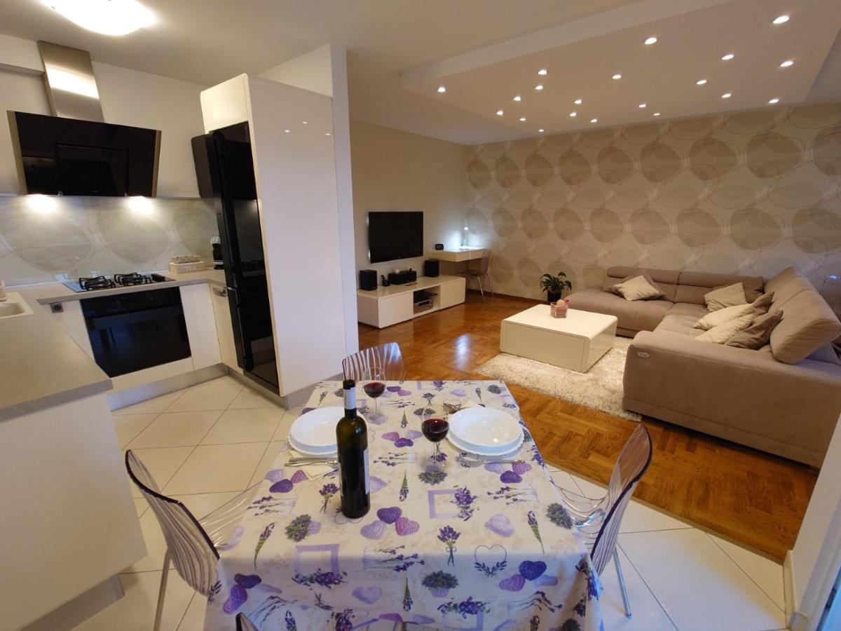Apartman Mare Nostrum**** Apartment Rijeka Ngoại thất bức ảnh